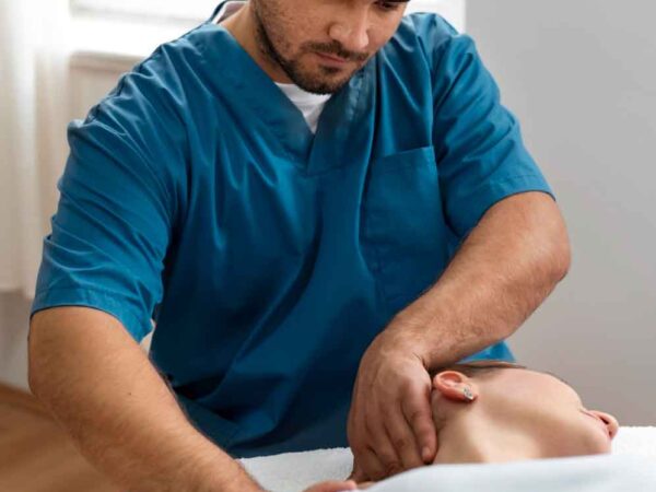 Osteopathy treatment for back pain