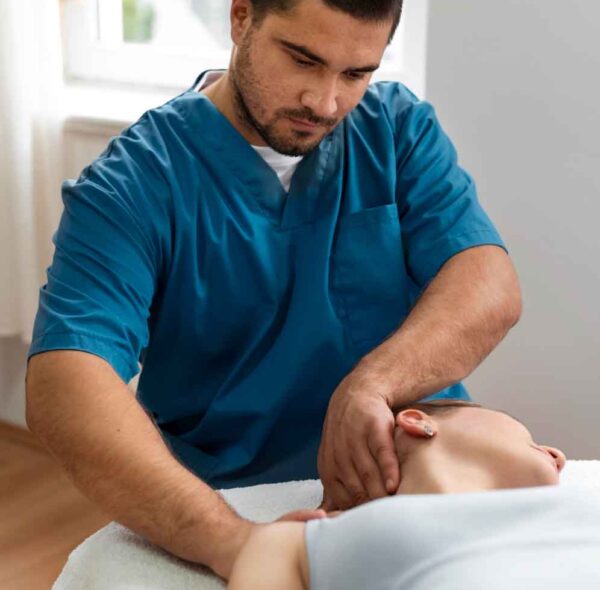 Osteopathy treatment for back pain